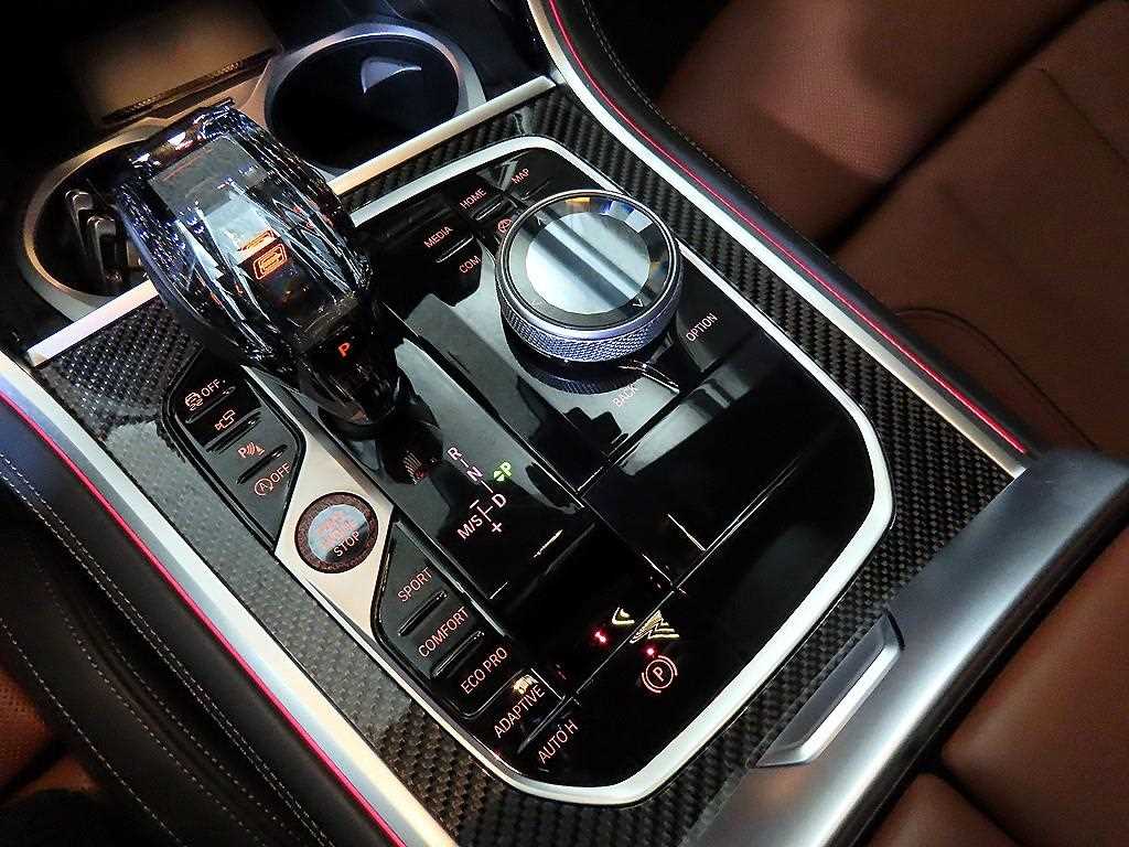 BMW 8 Series - Vista 12