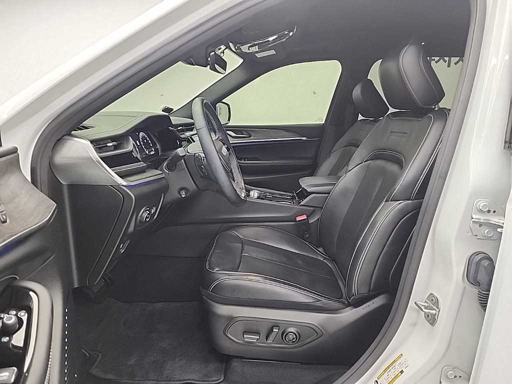 Jeep Cherokee - Vista 11