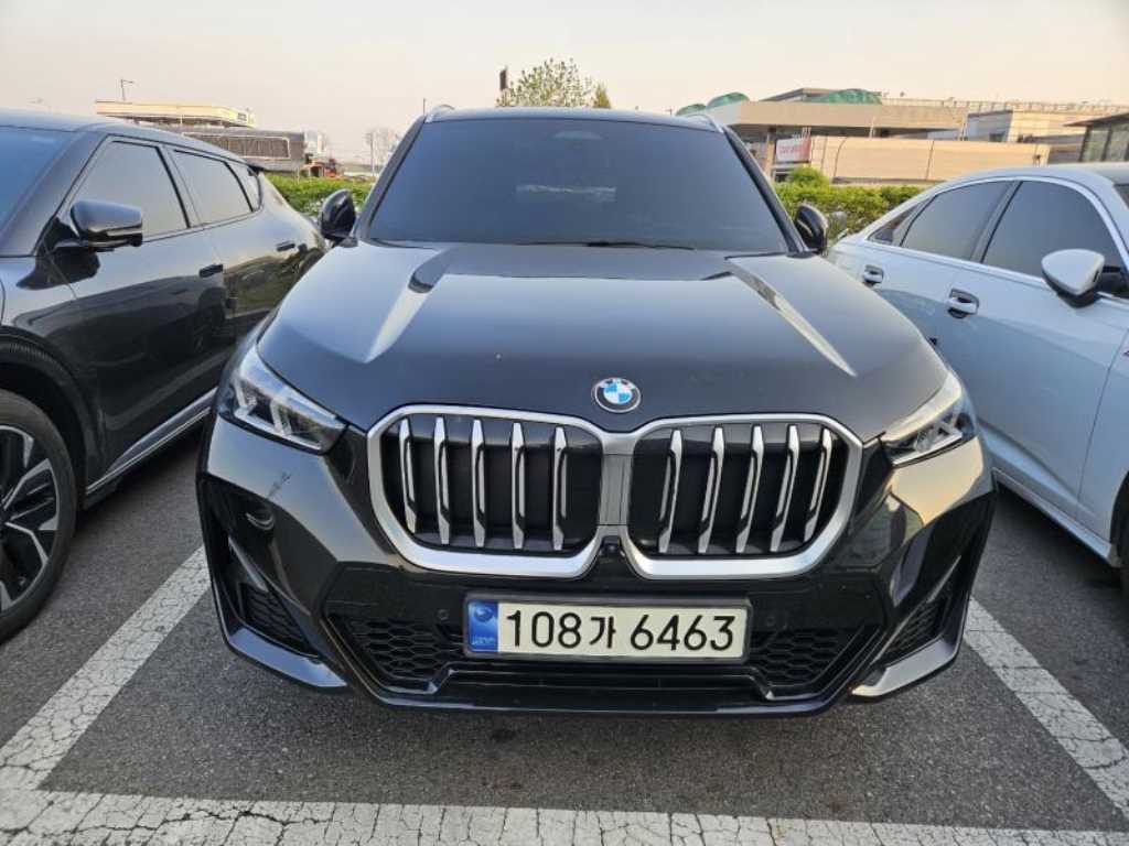 BMW X1 2024 Negro - Importación desde Corea - HF Imports Iquique - Foto 1