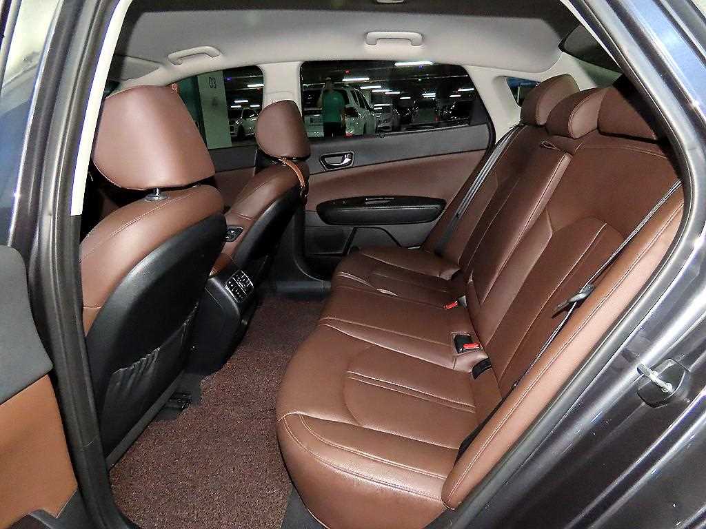 KIA K5 - Vista 7
