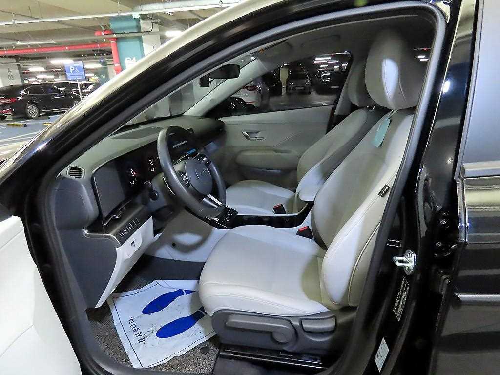 HYUNDAI Kona - Vista 6