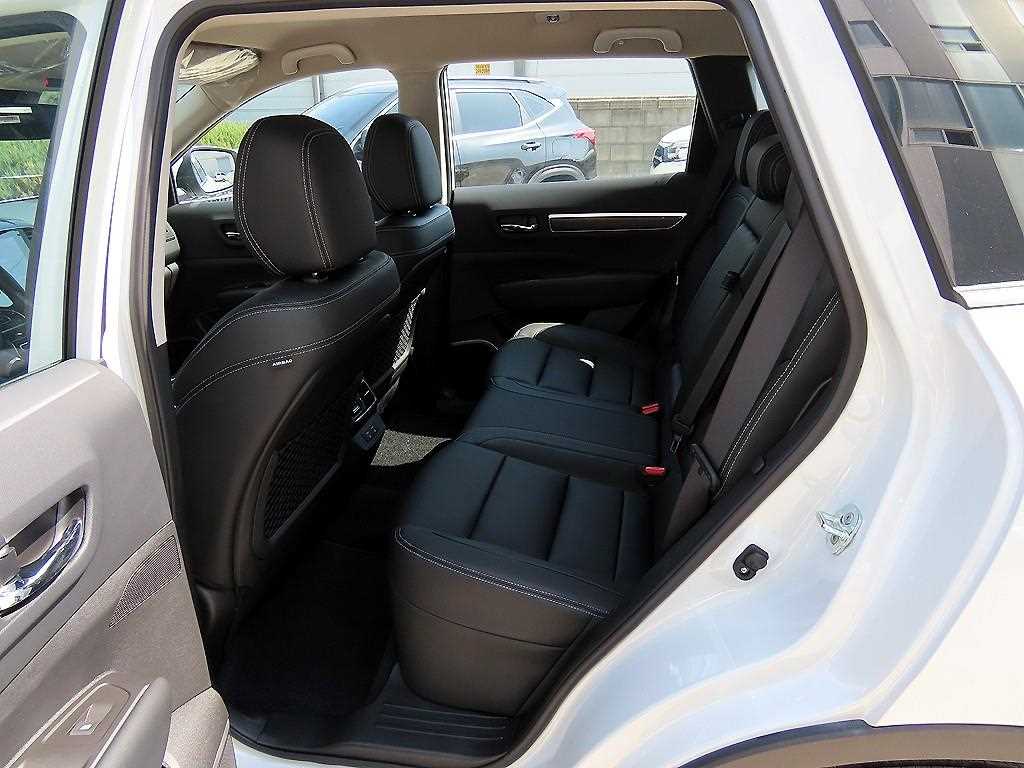 SAMSUNG QM6 - Vista 6