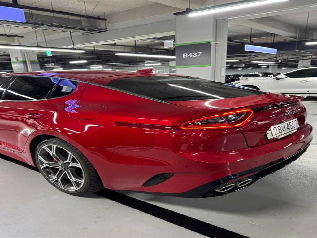 KIA Stinger - Vista 3