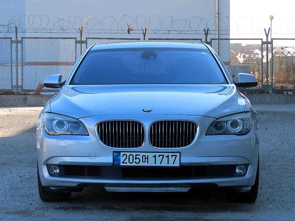 BMW 7 Series 2011 - Importación desde Corea - HF Imports Iquique - Foto 1