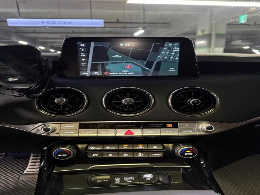 KIA Stinger - Vista 9