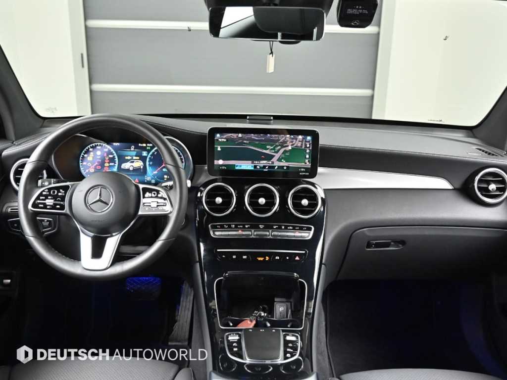 Mercedes Benz GLC Class - Vista 7