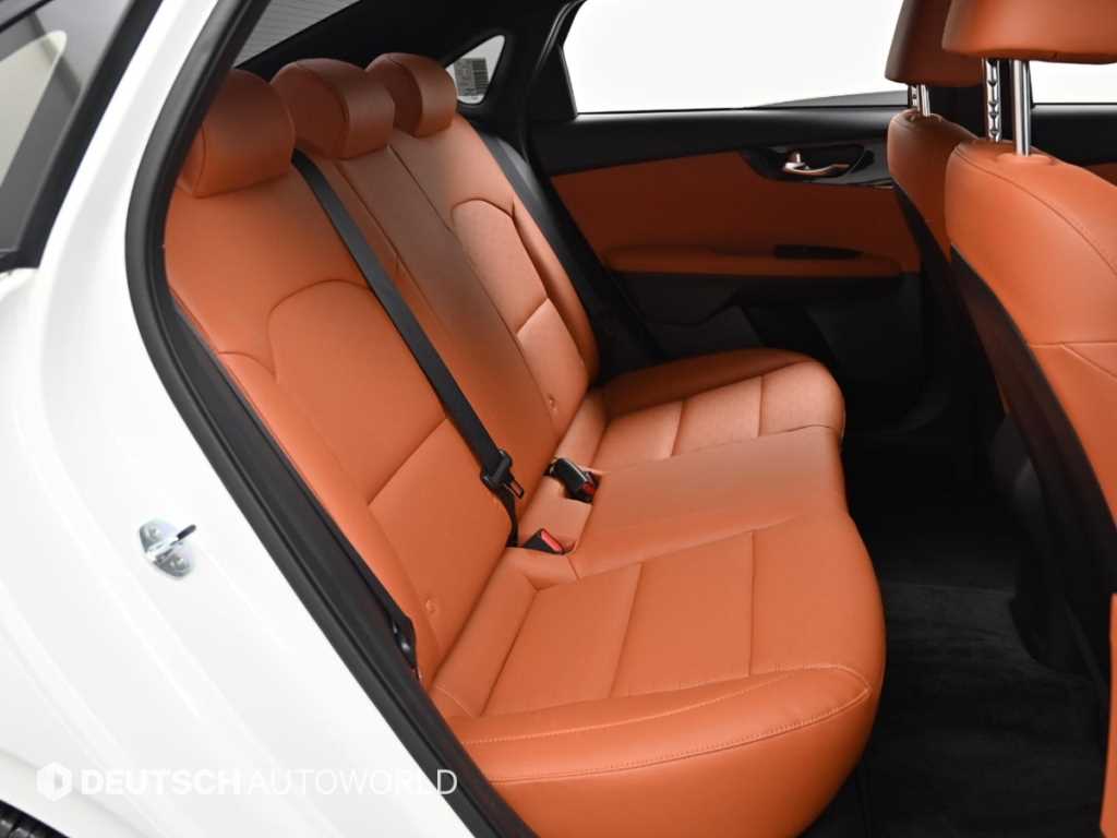 KIA K3 - Vista 12