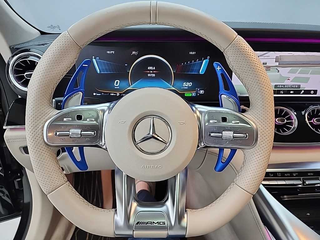 Mercedes Benz AMG GT - Vista 10
