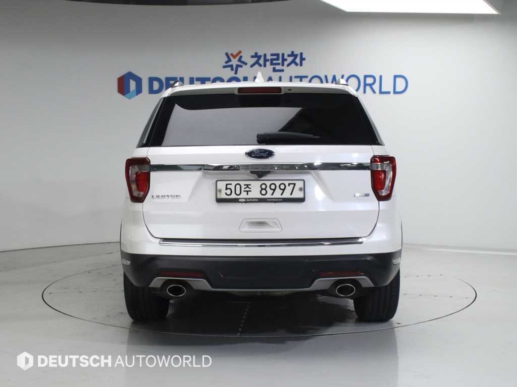 Ford Explorer - Vista 4