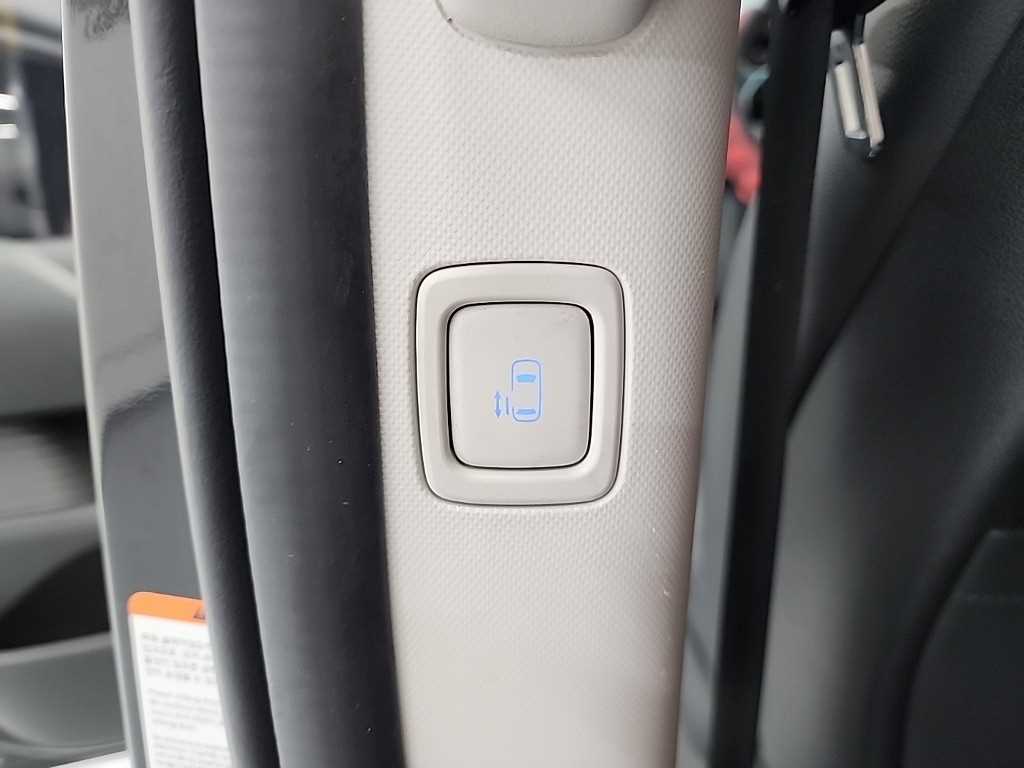 HYUNDAI Staria 2023 Negro - Importación desde Corea - HF Imports Iquique - Foto 13