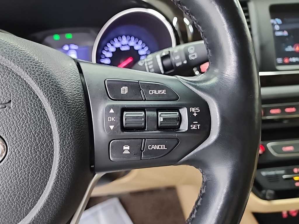 KIA Carnival 2020 the color of pearl - Importación desde Corea - HF Imports Iquique - Foto 18