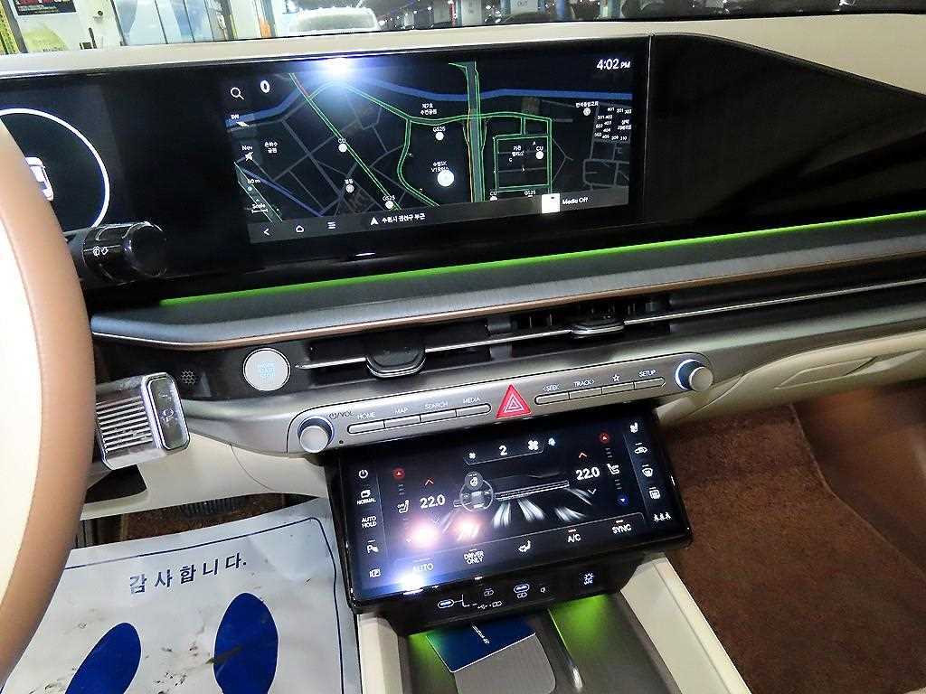 HYUNDAI Grandeur - Vista 11