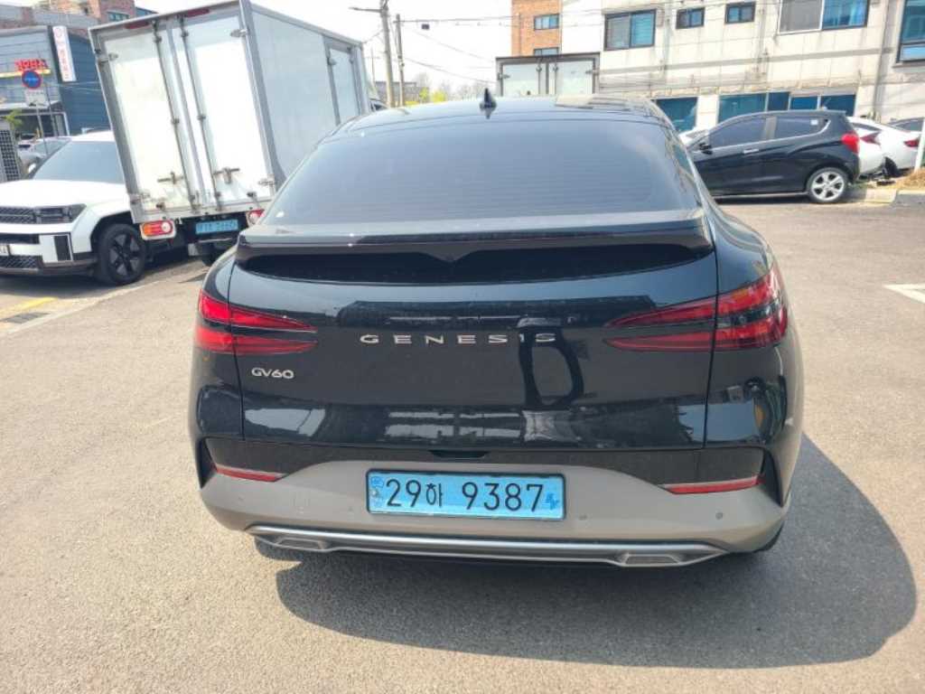 Genesis GV60 - Vista 4