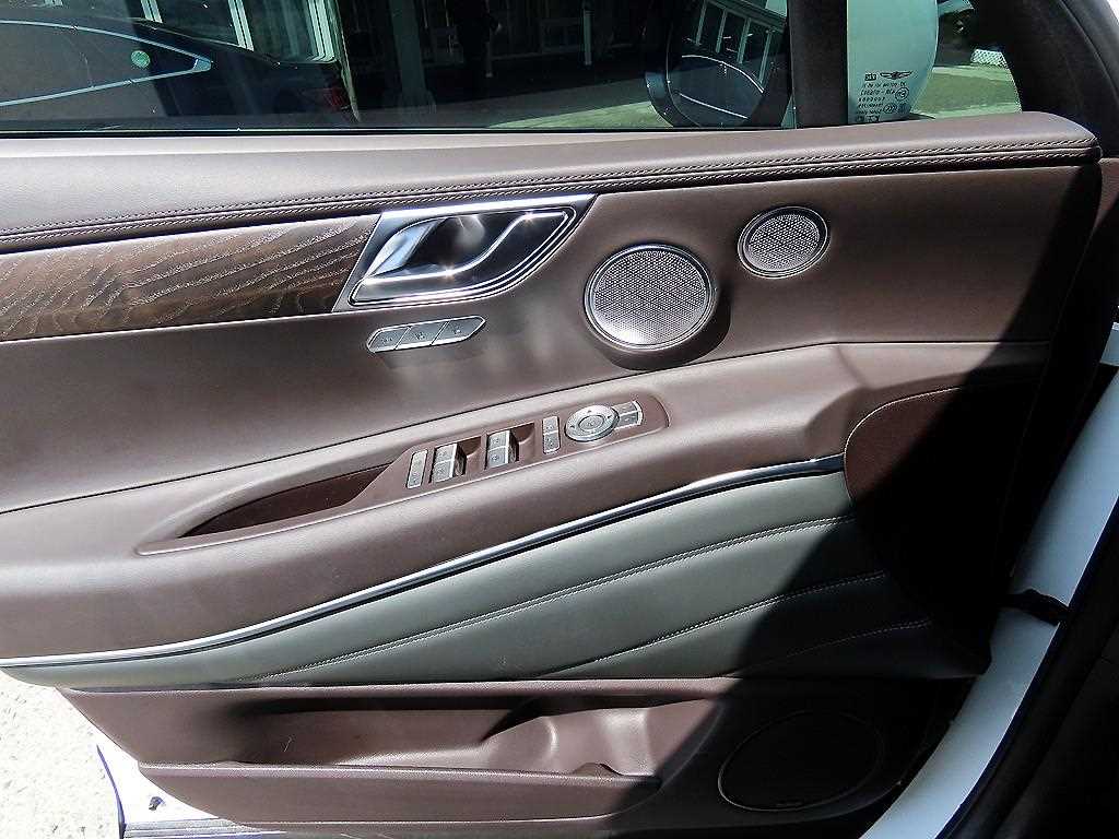 Genesis GV80 - Vista 12