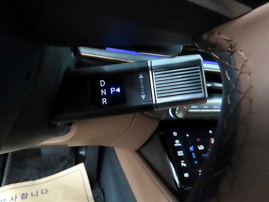 HYUNDAI Grandeur - Vista 10