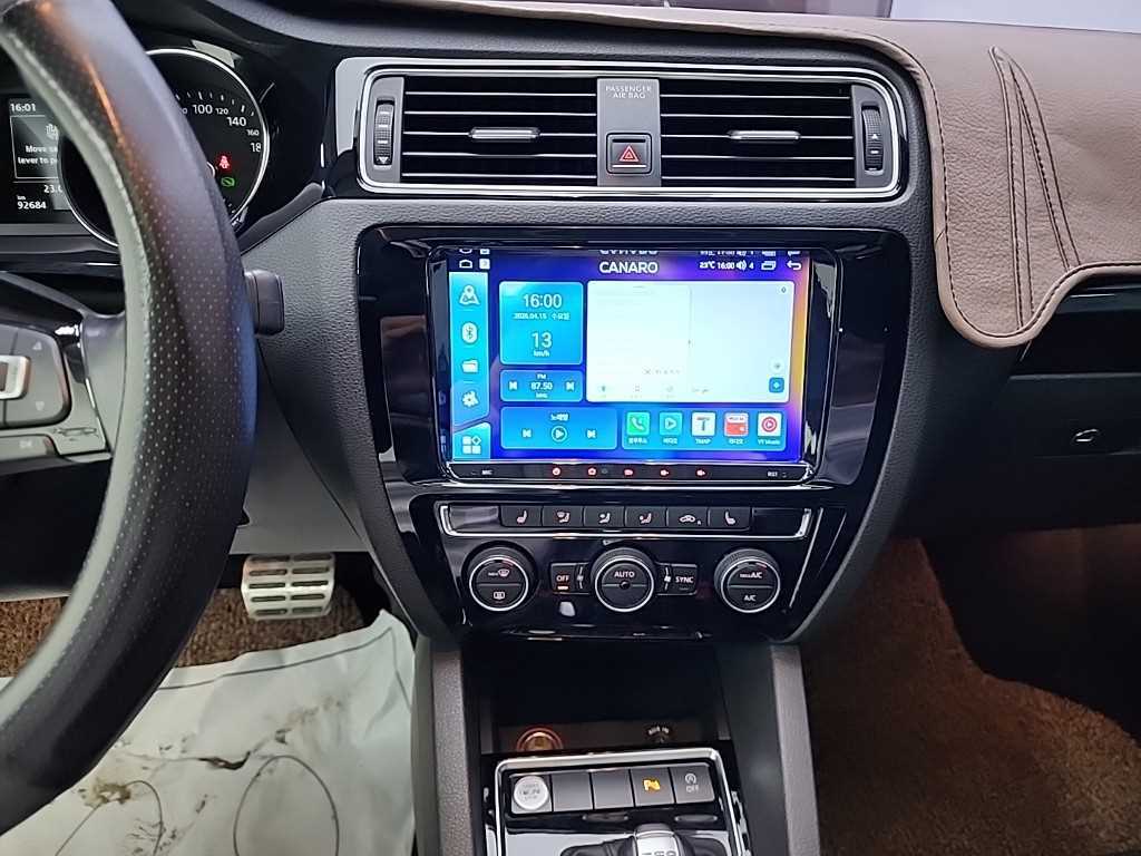 Volkswagen Jetta - Vista 10