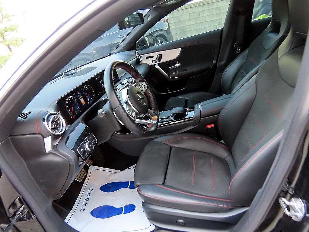 Mercedes Benz CLA Class - Vista 6