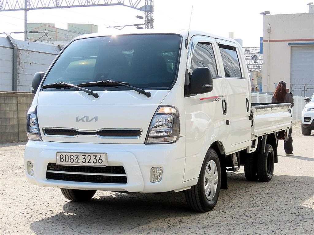Small Truck Cargo (small) - Vista 2
