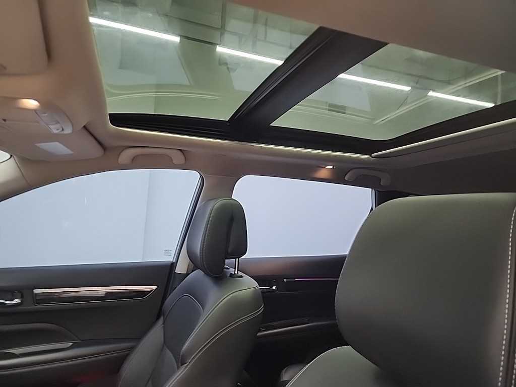 SAMSUNG QM6 2019 Blanco - Importación desde Corea - HF Imports Iquique - Foto 14