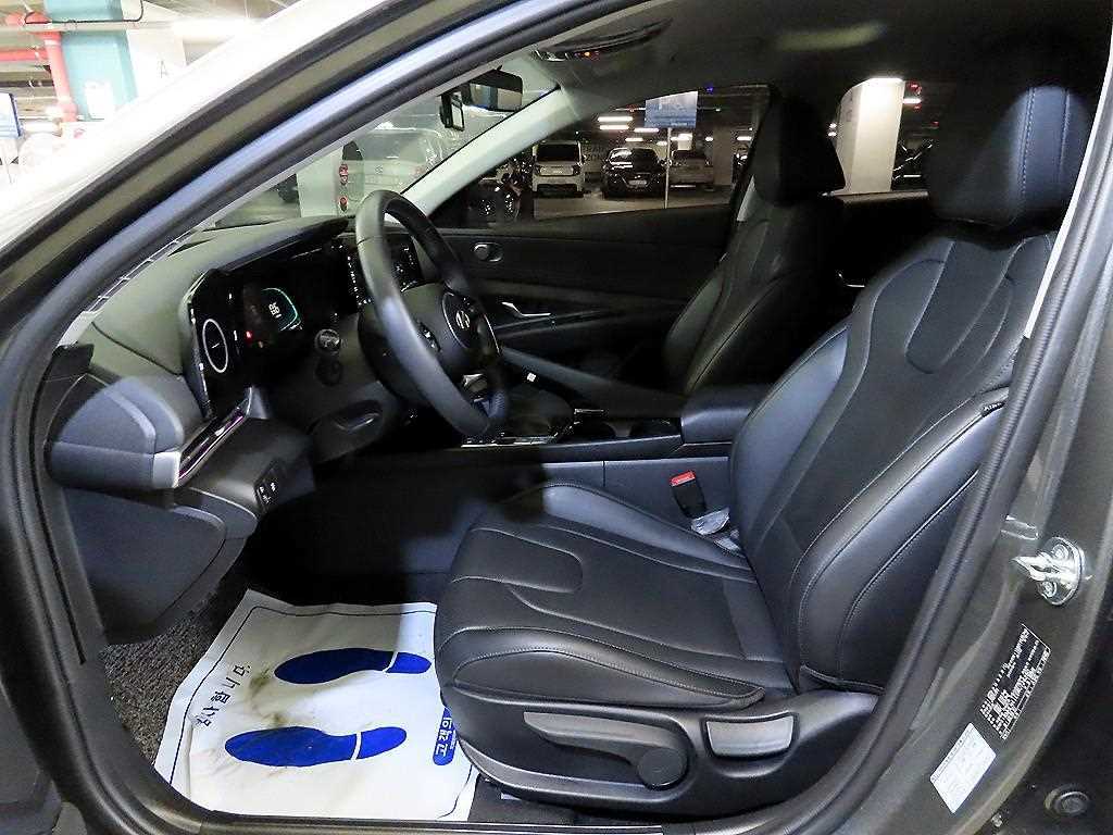 HYUNDAI Avante - Vista 6