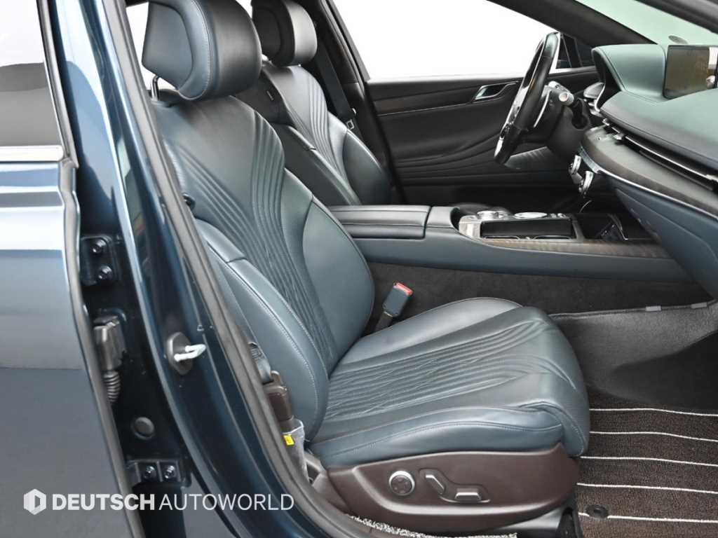 Genesis G80 - Vista 10