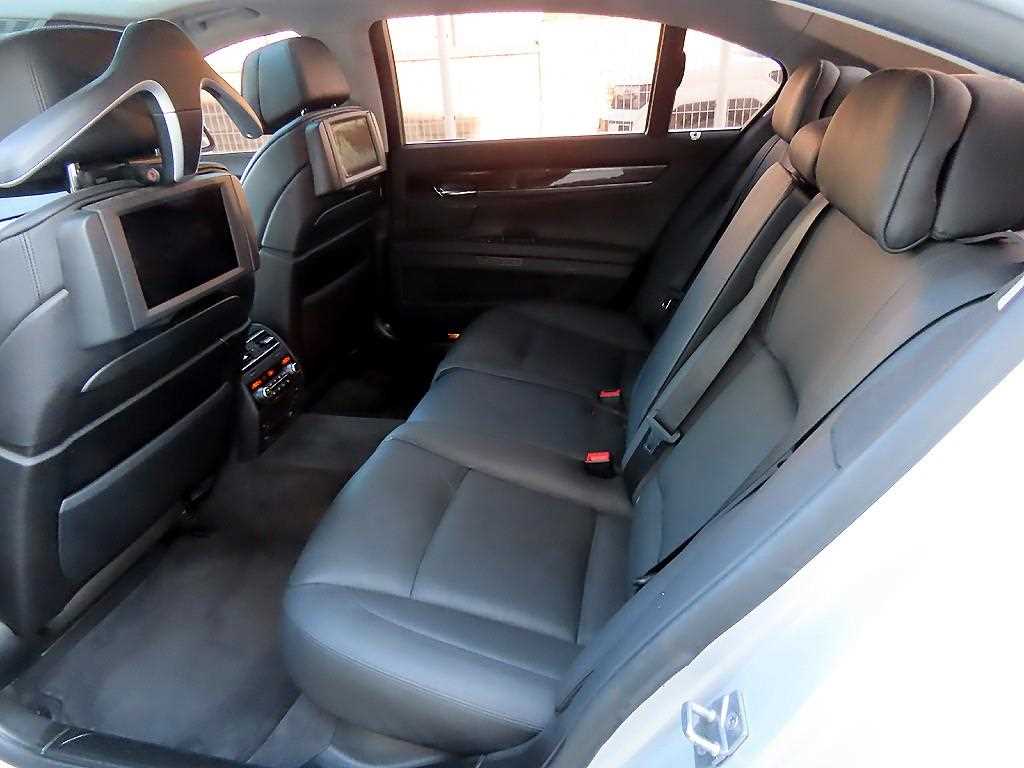 BMW 7 Series - Vista 6