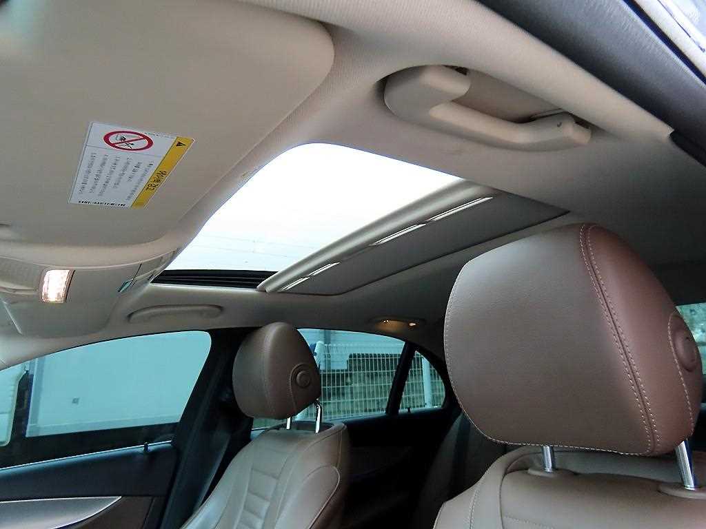 Mercedes Benz E class 2019 Negro - Importación desde Corea - HF Imports Iquique - Foto 17