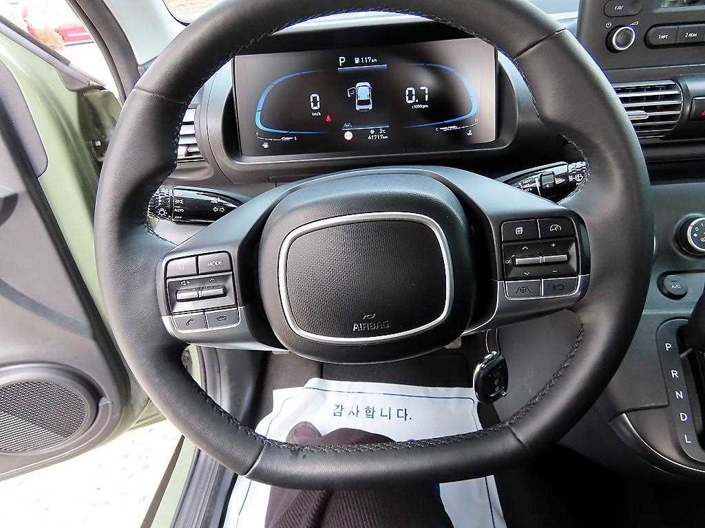 HYUNDAI Casper - Vista 8