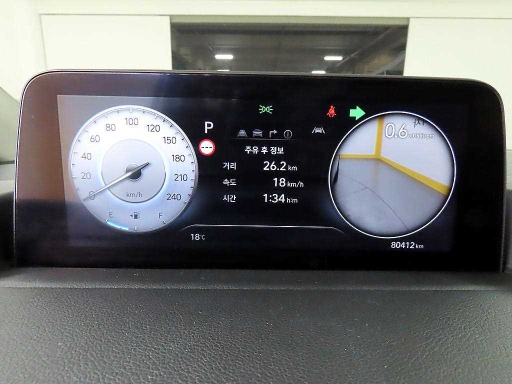 HYUNDAI Staria - Vista 8