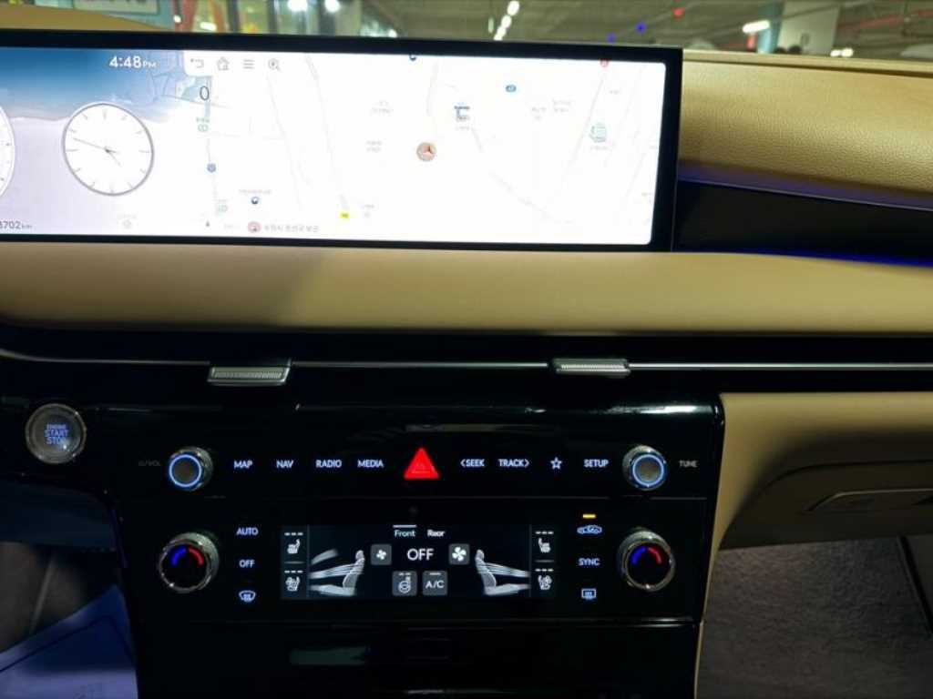 Genesis G80 - Vista 10