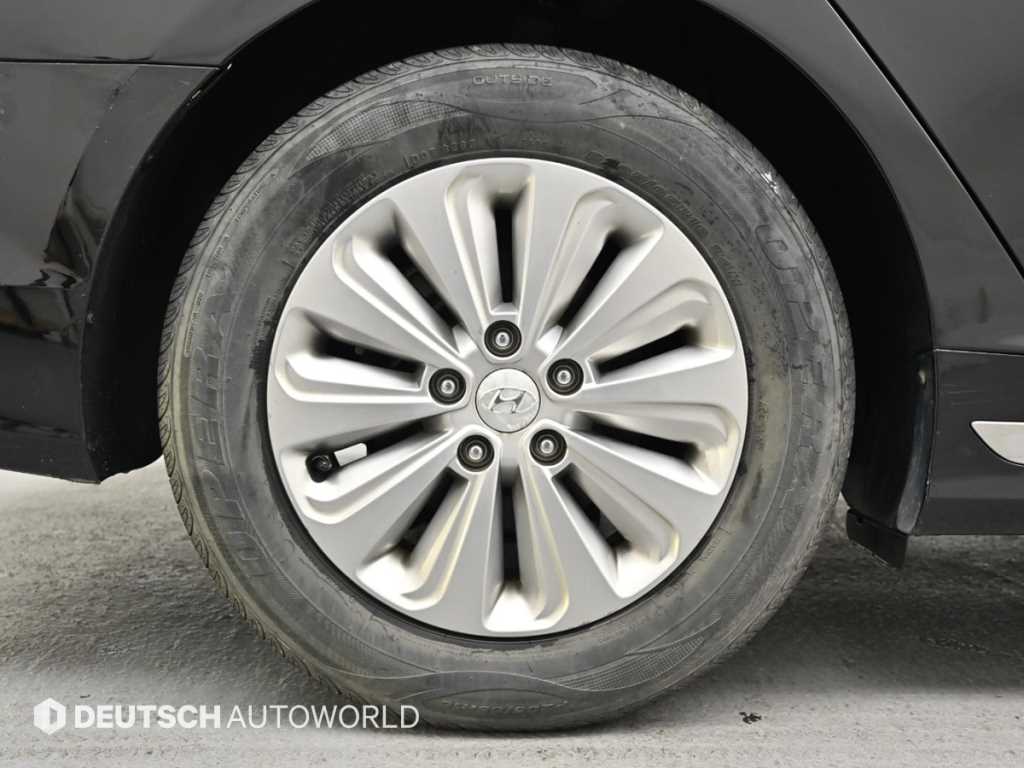 HYUNDAI Sonata - Vista 5