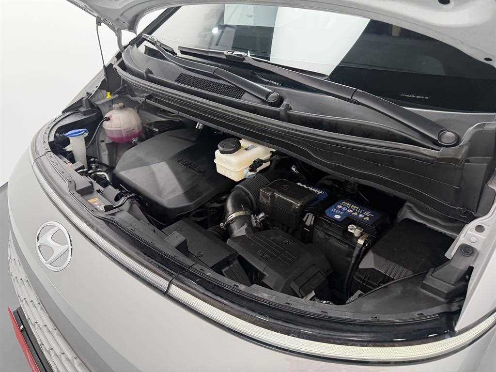 HYUNDAI Staria - Vista 11