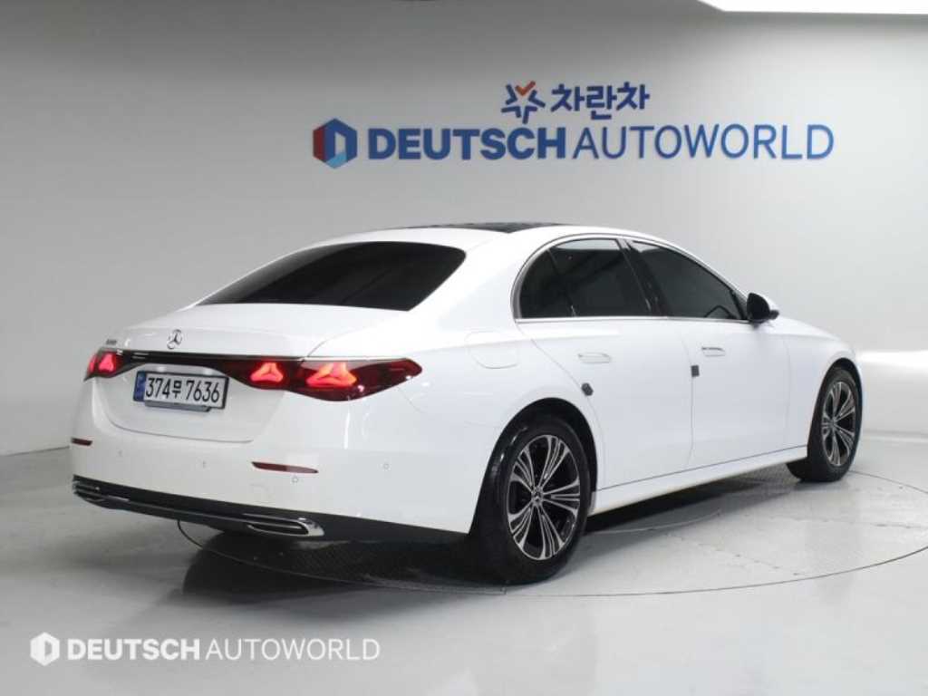 Mercedes Benz E class - Vista 2