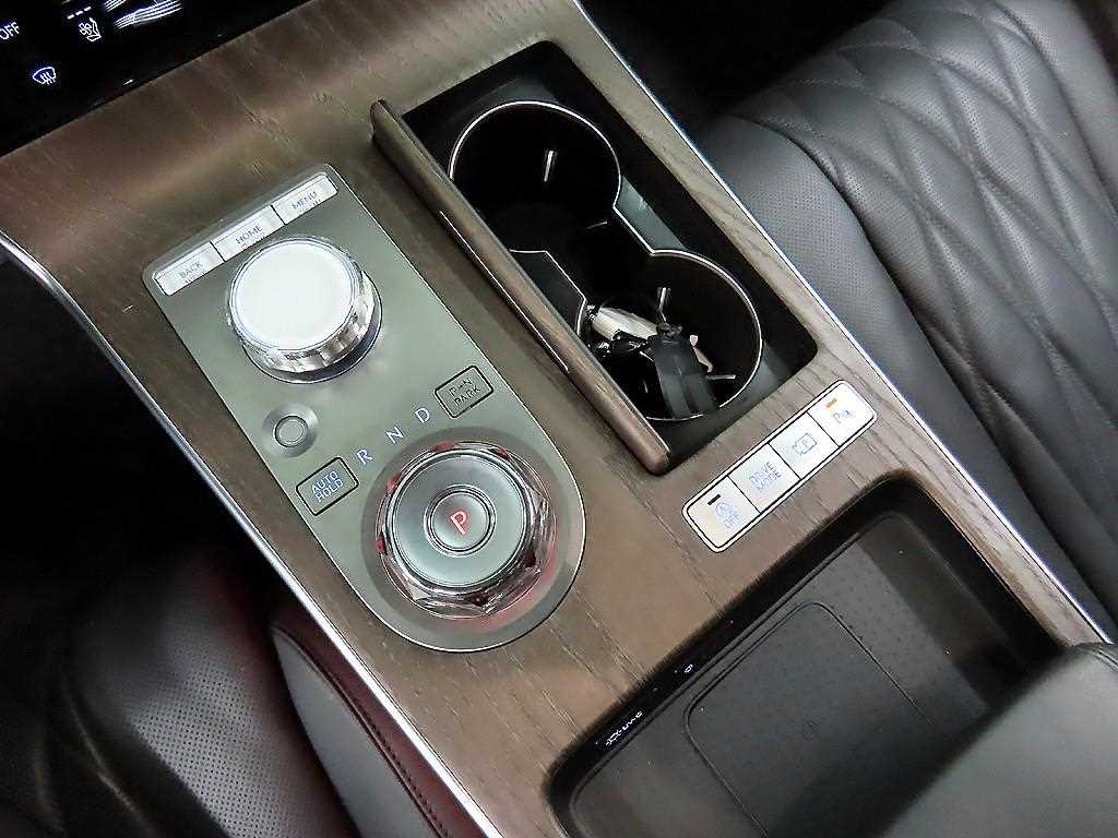 Genesis G80 - Vista 10