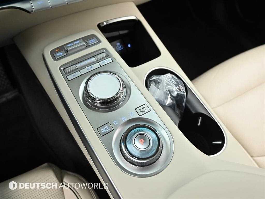 Genesis GV70 - Vista 9