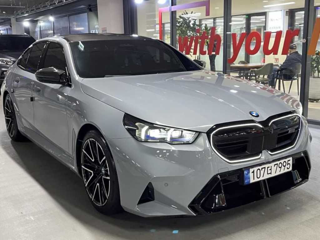 BMW 5 Series 2025 skyblue - Importación desde Corea - HF Imports Iquique - Foto 1