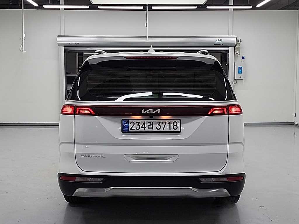 KIA Carnival - Vista 3