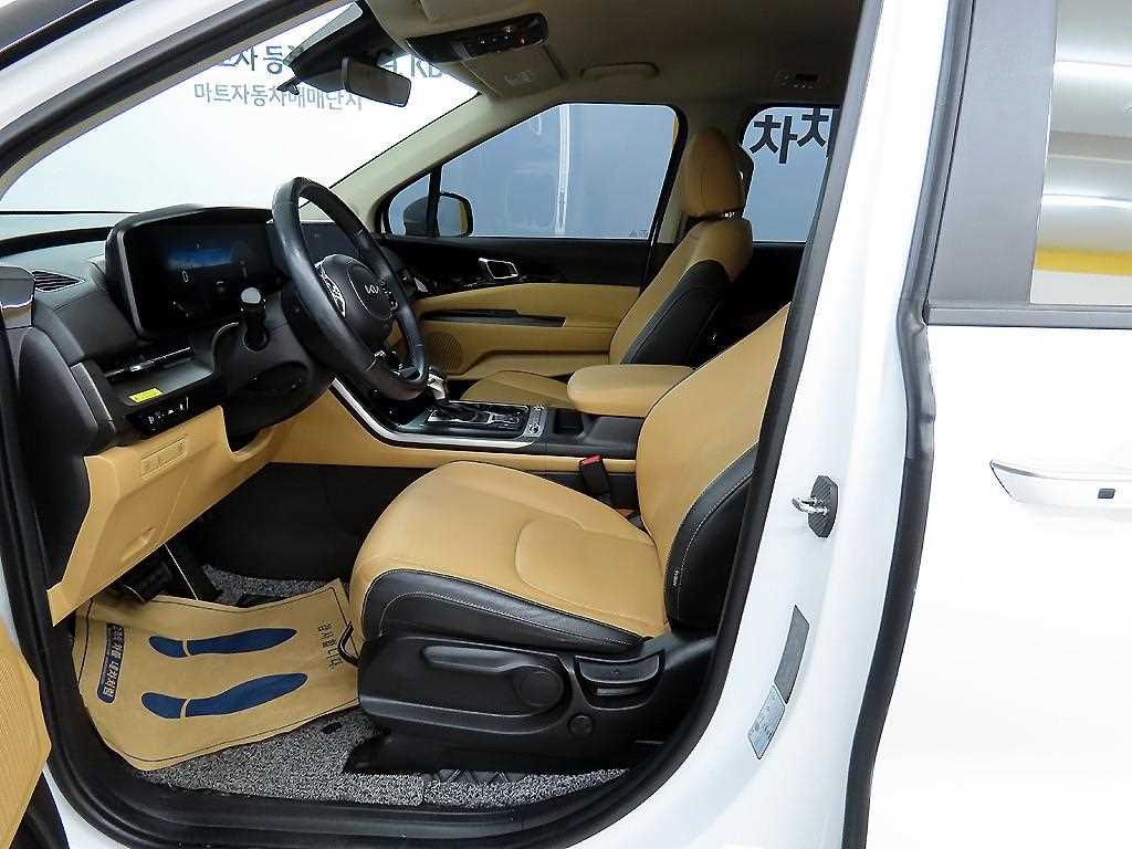 KIA Carnival - Vista 5