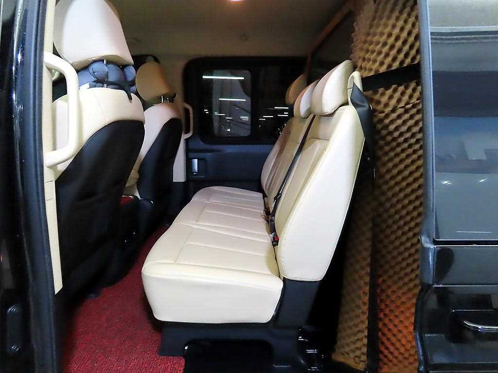 HYUNDAI Staria - Vista 7