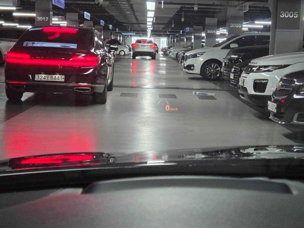 HYUNDAI Grandeur - Vista 9