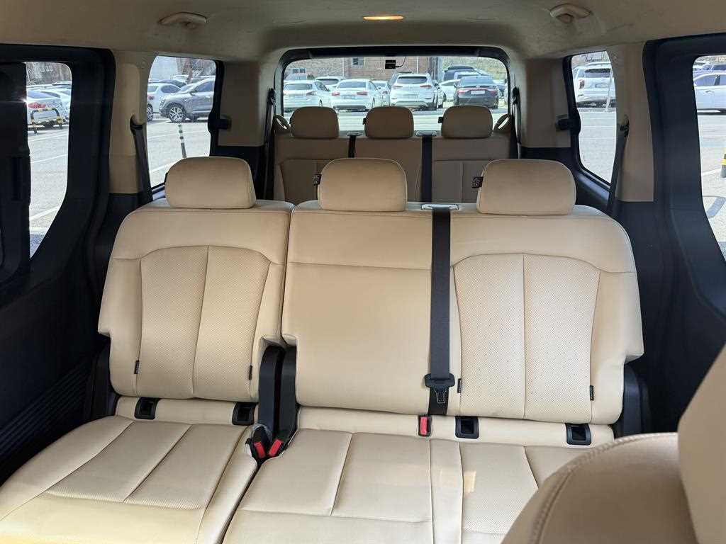 HYUNDAI Staria 2022 Plateado - Importación desde Corea - HF Imports Iquique - Foto 16