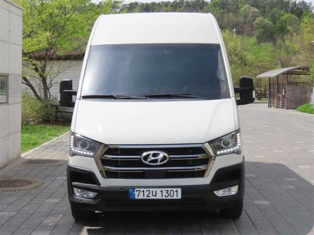 HYUNDAI Solati 2024 - Importación desde Corea - HF Imports Iquique - Foto 1