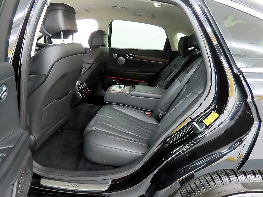 Genesis G80 - Vista 6