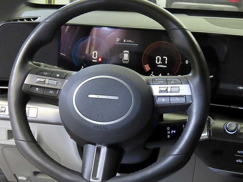 HYUNDAI Kona - Vista 8