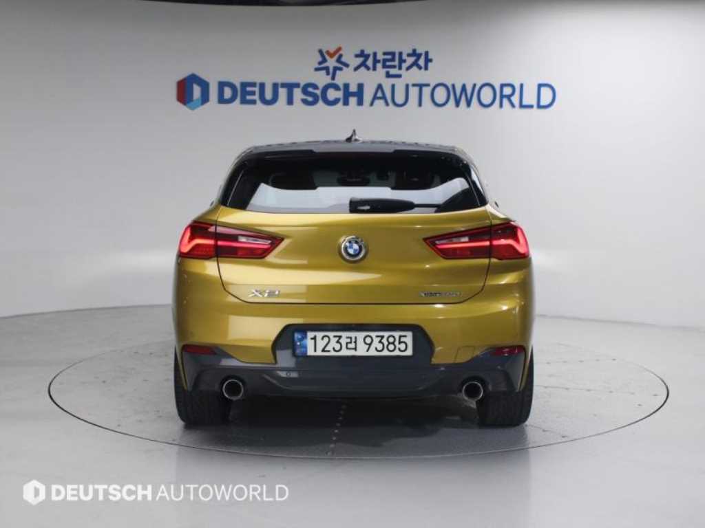BMW X2 - Vista 4