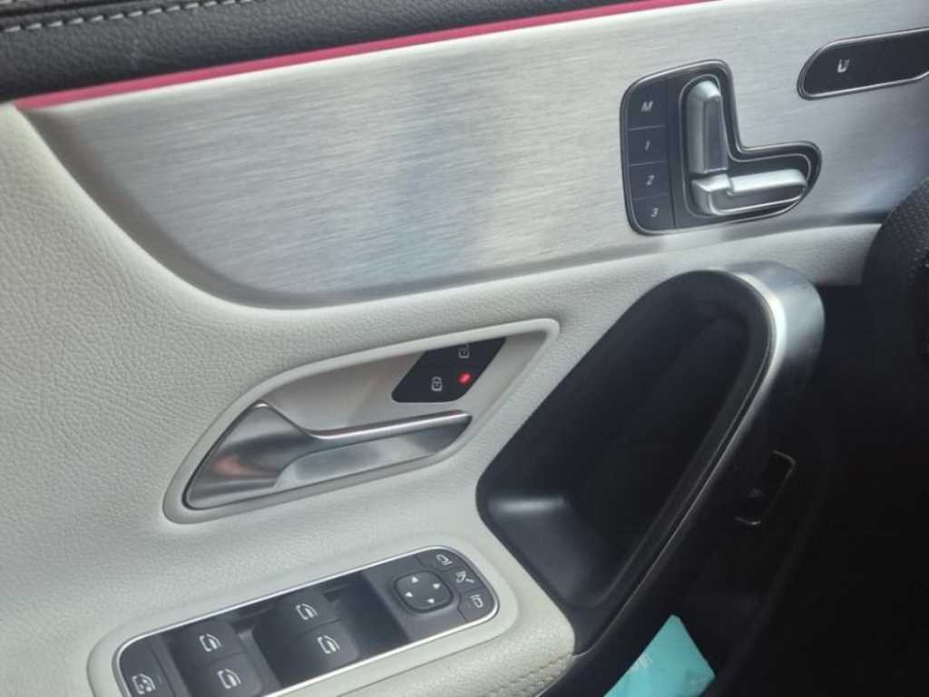 Mercedes Benz CLA Class 2020 Negro - Importación desde Corea - HF Imports Iquique - Foto 13