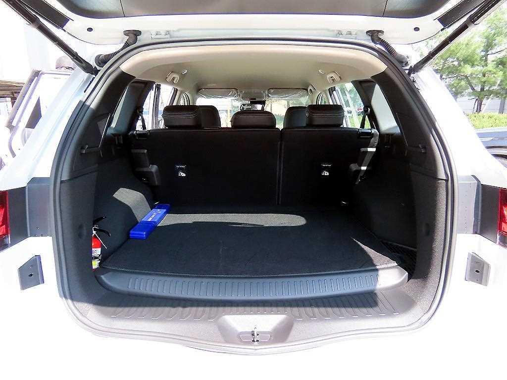 SAMSUNG QM6 2026 Blanco - Importación desde Corea - HF Imports Iquique - Foto 18