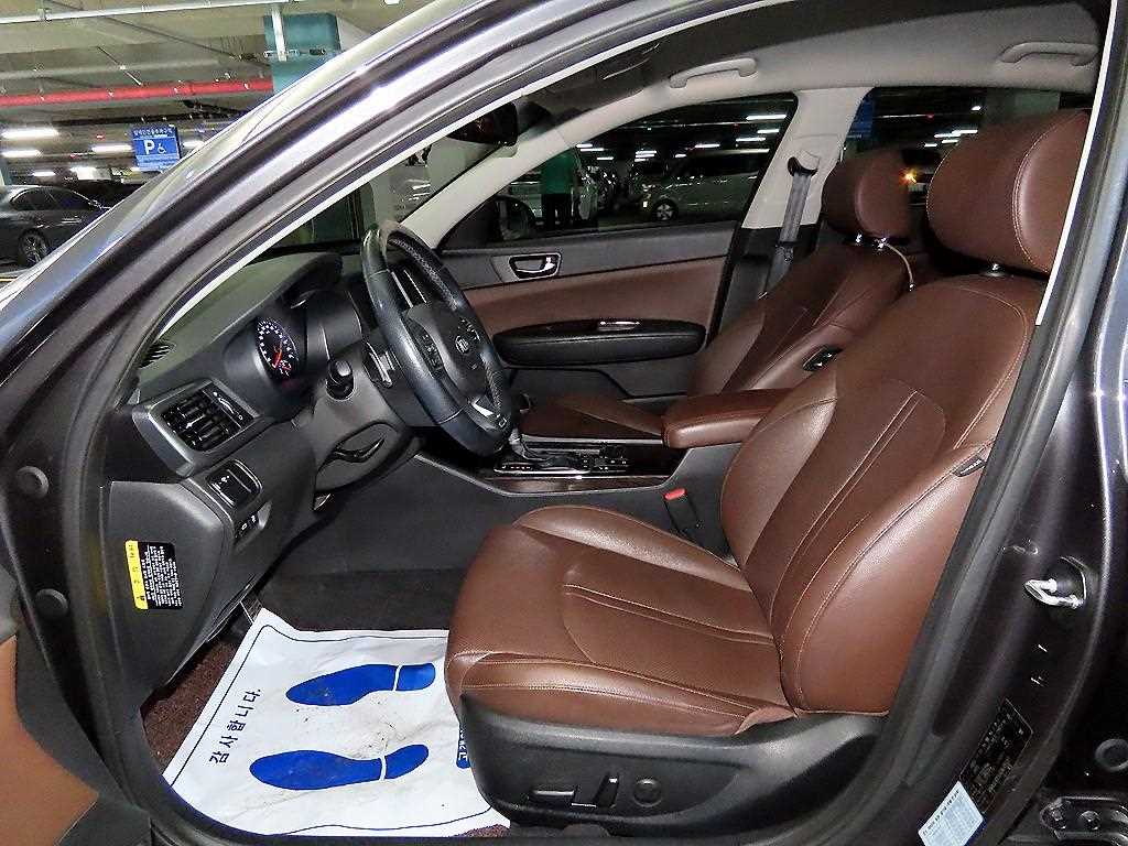 KIA K5 - Vista 6