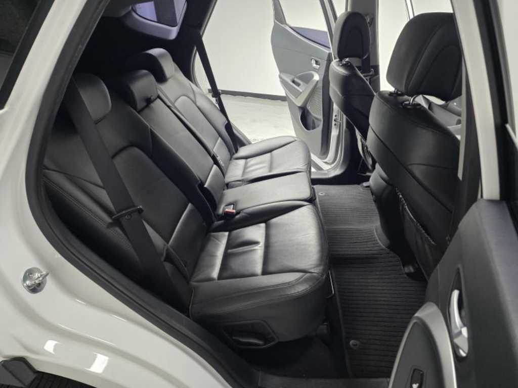HYUNDAI Santa Fe - Vista 11