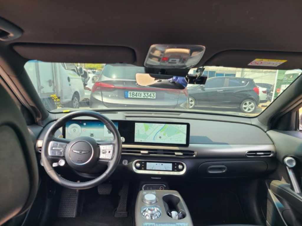 Genesis GV60 - Vista 8